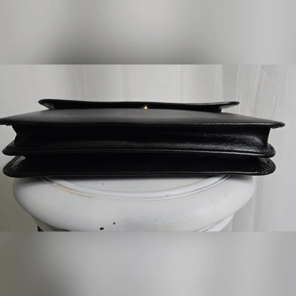EUC Vintage Givenchy Gentleman Leather Unisex Clutch w/COA
